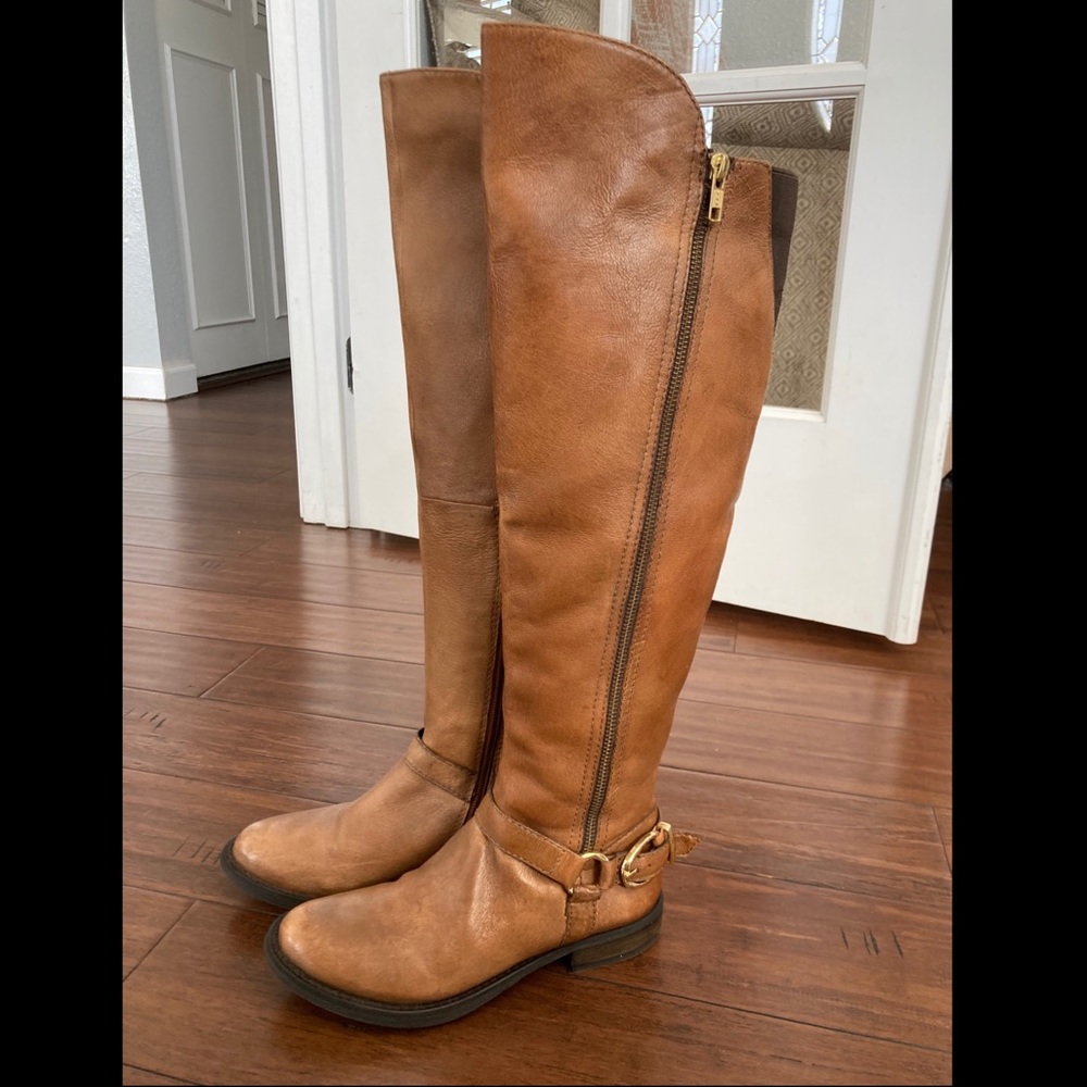 NEW Steve Madden Skippur Boots —size 5